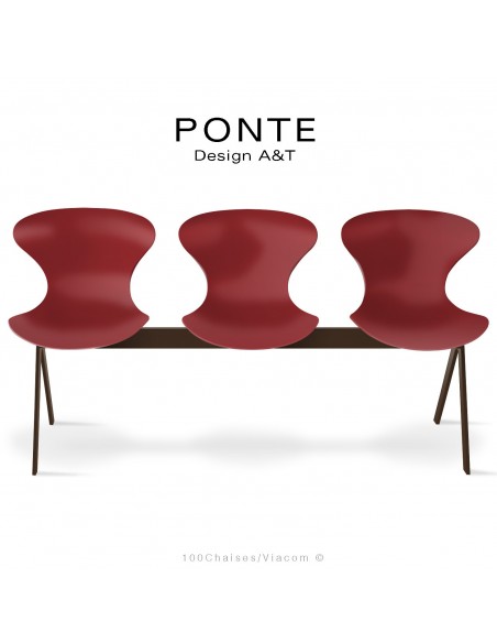 Banc PONTE 3 places, piétement acier peint brun sépia, coque plastique couleur rouge.