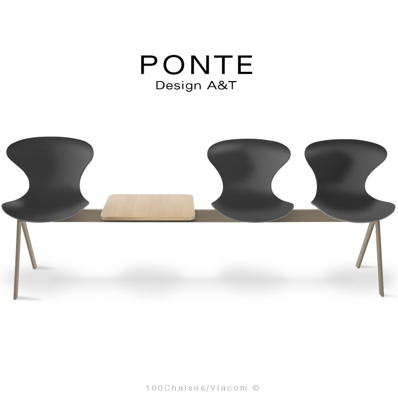 Banc PONTE, 3 places, piétement acier peint beige nacré, coque plastique couleur noir, tablette bois.