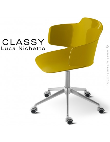 Fauteuil de bureau CLASSY, piétement aluminium brillant avec roulettes, assise pivotante couleur jaune curry avec accoudoirs.