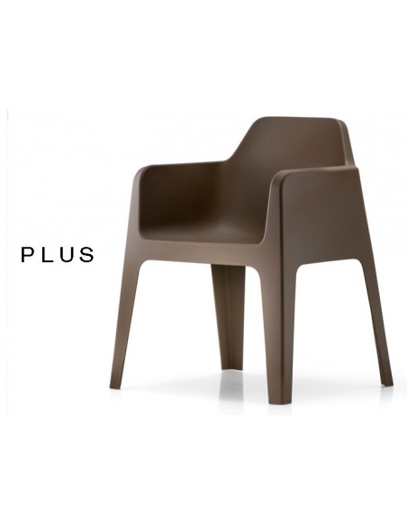 PLUS fauteuil design plastique de couleur marron.