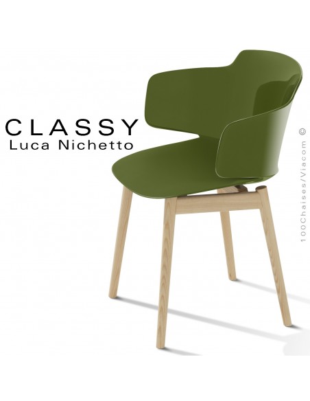 Fauteuil design CLASSY, piétement bois de Frêne vernis miel, assise coque plastique couleur vert olive.