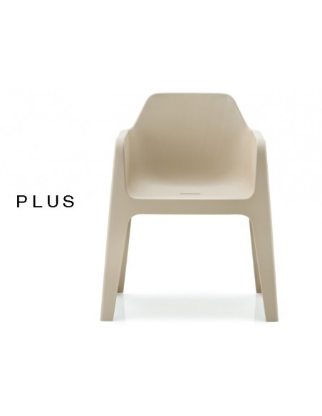 PLUS fauteuil design plastique de couleur sable.