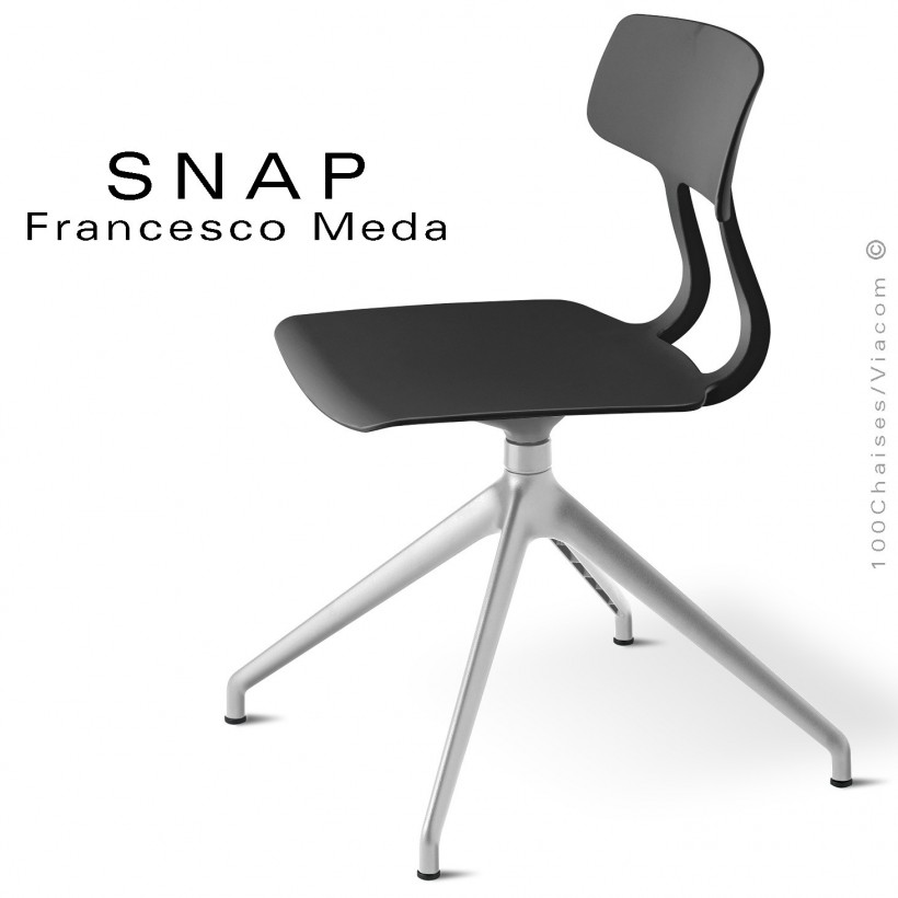 Chaise de bureau design SNAP, piétement aluminium brillant, assise pivotante coque plastique noir.