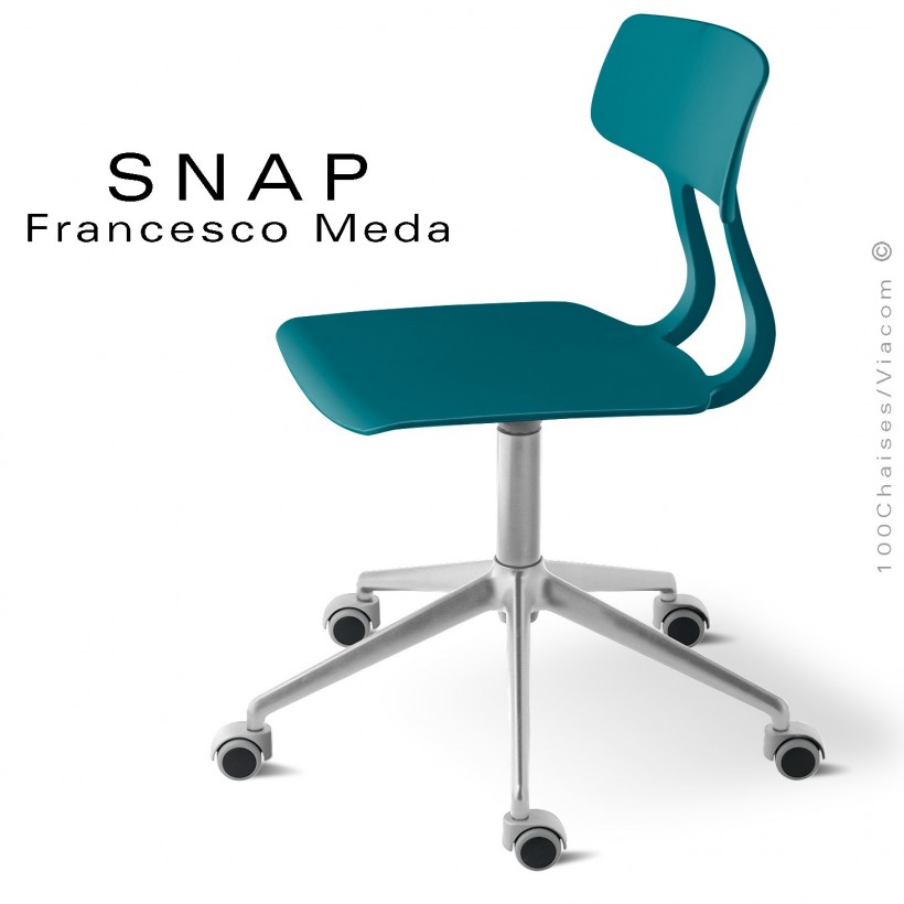 Chaise de bureau SNAP, piétement aluminium brillant avec roulettes, assise hauteur réglable, pivotante coque couleur bleu d'eau.