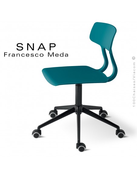 Chaise de bureau SNAP, piétement aluminium noir avec roulettes, assise hauteur réglable, pivotante coque couleur bleu d'eau.