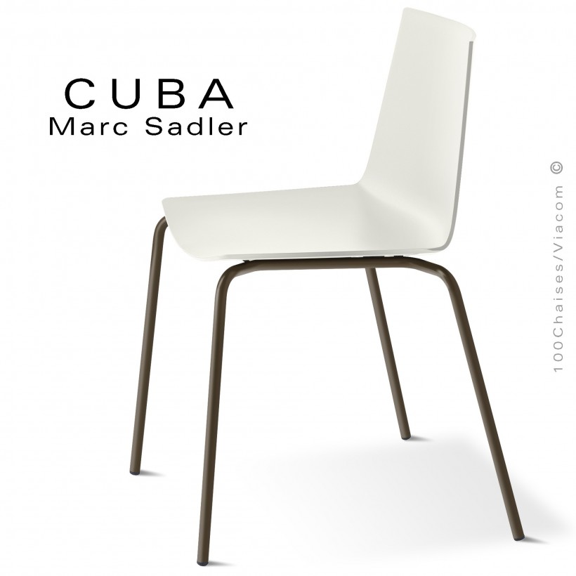 Chaise design CUBA-ECO, assise coque plastique couleur blanc pur, structure et piétement acier peint marron.