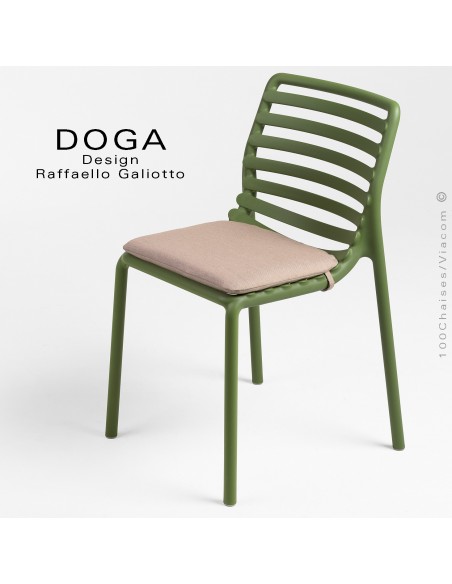 Chaise design DOGA, structure plastique couleur, avec coussin d'assise, sur demande.