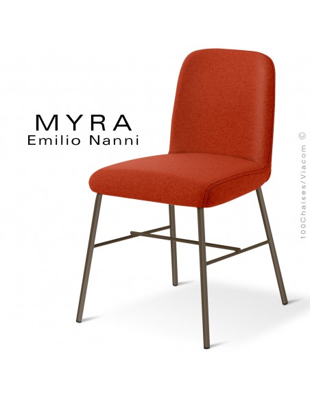 Chaise design MYRA, piétement peint marron, assise tissu rouille-orange.