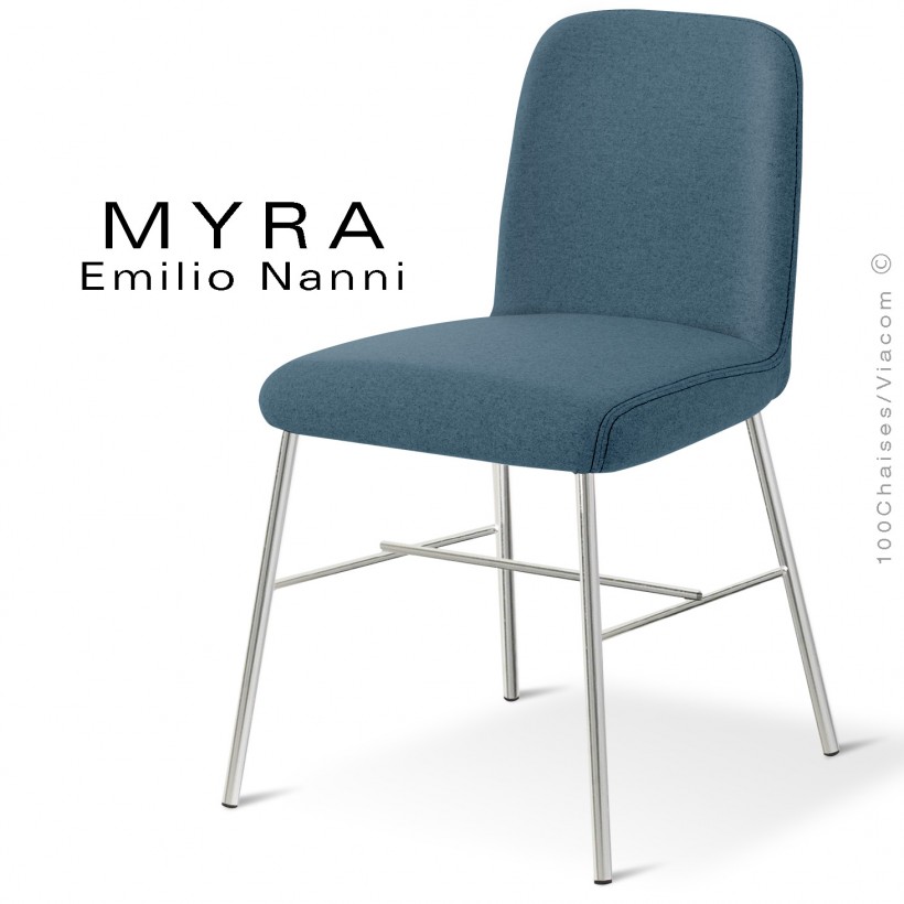 Chaise design MYRA, piétement chromé brillant, assise tissu bleu foncé.