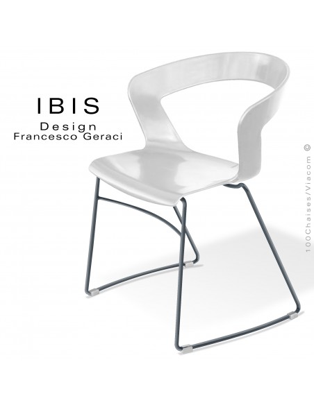 Chaise design IBIS, assise coque plastique blanche, piétement type luge peint anthracite.