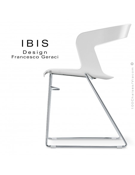 Chaise design IBIS, assise plastique couleur blanc, piétement type luge chromé brillant.
