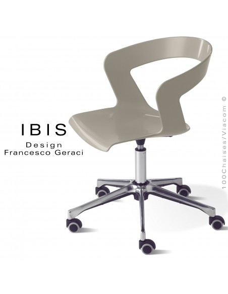 Chaise de bureau IBIS, assise coque gris tourterelle pivotante et élévation, piétement aluminium brillant avec roulettes.
