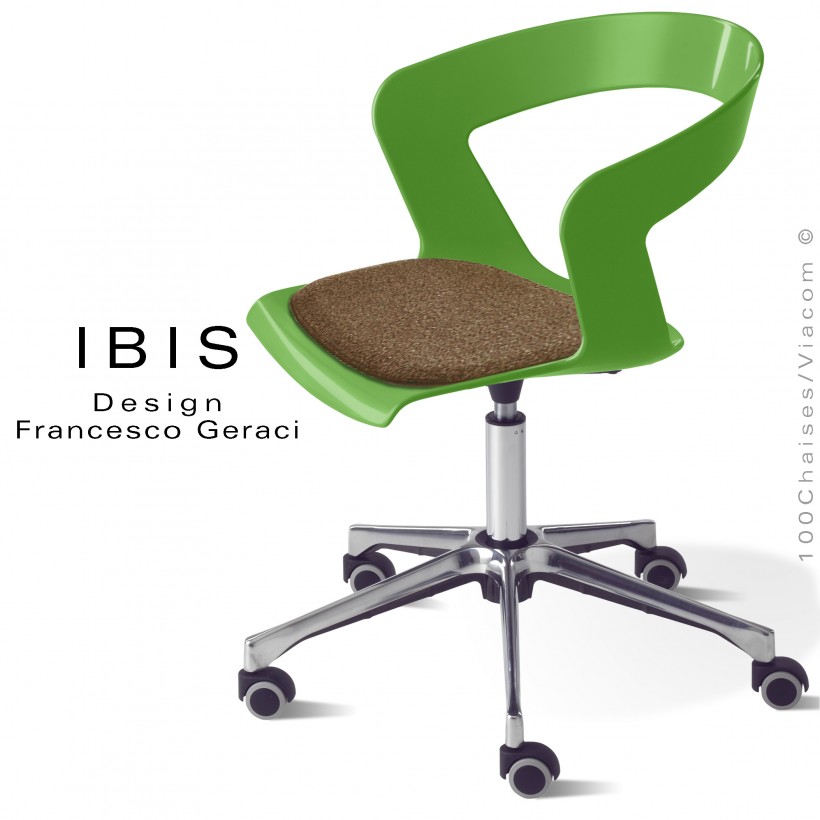 Chaise bureau IBIS, assise verte pivotante avec élévation, coussin sable, piétement aluminium brillant et roulettes. Chaise bureau IBIS, assise verte pivotante avec élévation, coussin sable, piétement aluminium brillant et roulettes.