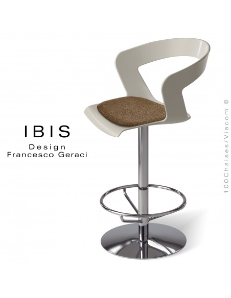 Tabouret de cuisine IBIS, piétement chromé brillant, assise coque gris Tourterelle avec coussin feutre sable.