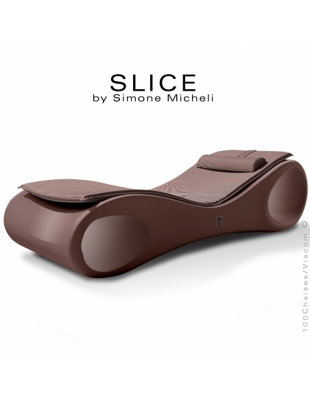 Chaise longue ou bain de soleil SLICE, structure plastique couleur marron taupe, avec coussin basic.