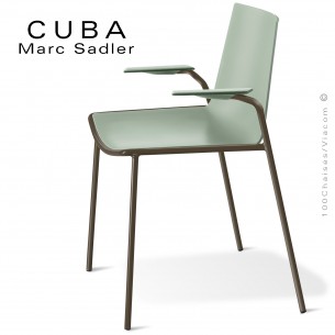 Fauteuil design CUBA, piétement 4 pieds peint marron, assise coque plastique couleur vert pistache avec accoudoirs.