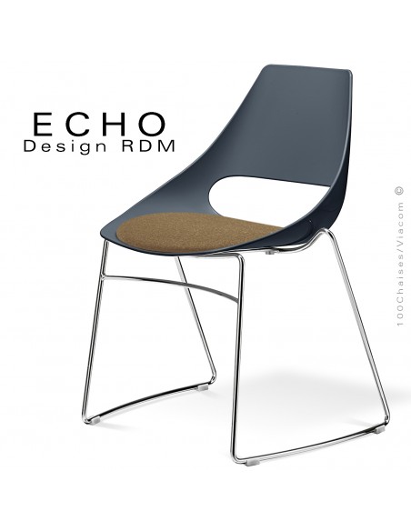 Chaise design esprit seventies ECHO, piétement type luge chromé brillant, assise coque anthracite avec coussin feutre sable.