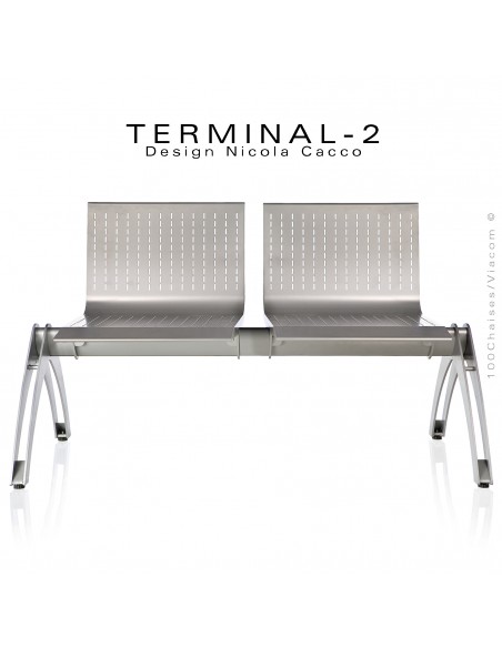 Banc deux places design TERMINAL, pour intérieur et extérieur, assise micro-perforée, finition peinture gris-aluminium.