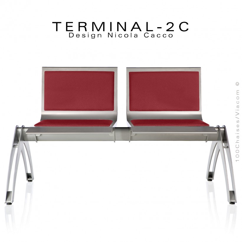 Banc design ou assise sur poutre TERMINAL deux places avec coussin d'assise et dossier tissu rouge, structure aluminium.
