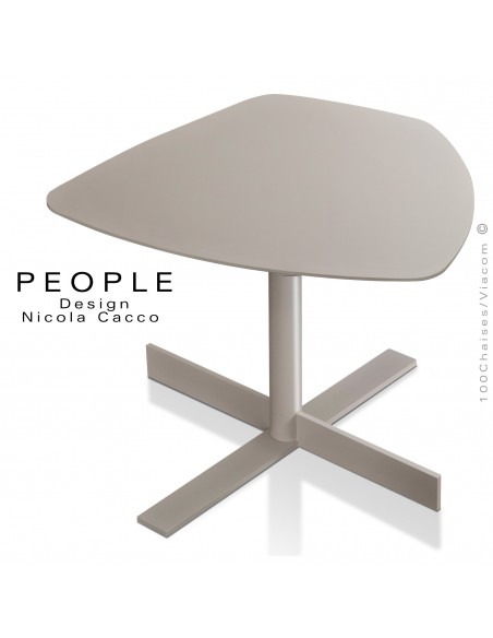 Table basse pour salon lounge PEOPLE, piétement peint sable, plateau type MDF, peint sable avec chant incliné.