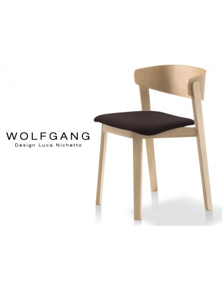 WOLFGANG chaise design en bois, vernis naturel, assise capitonnée couleur noir.