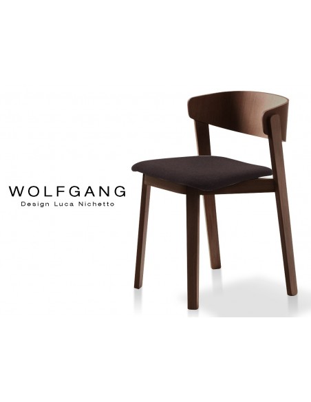 WOLFGANG chaise design en bois finition tabac, assise capitonnée noir.
