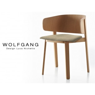 WOLFGANG fauteuil design en bois vernis noix, assise capitonnée chanvre.