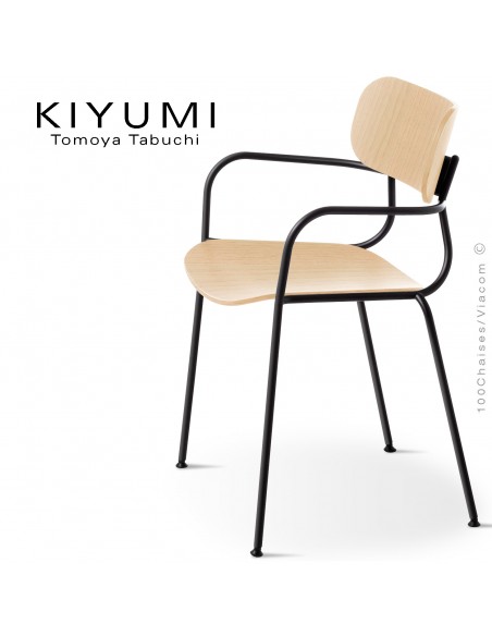 Fauteuil KIYUMI-WOOD-AR, 4 pieds structure acier noir, assise et dossier en contreplaqué de frêne naturel. Lot de 4 pièces.