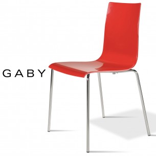Chaise design GABY, piétement acier chromé brillant, assise coque plastique rouge.