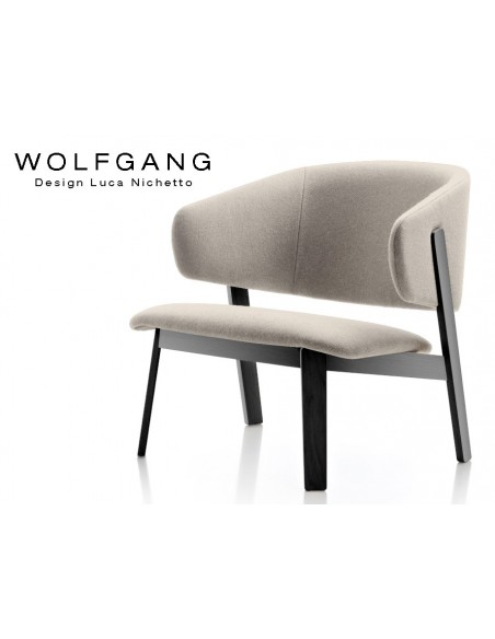 WOLFGANG lounge black, fauteuil design bois, assise capitonnée crème.