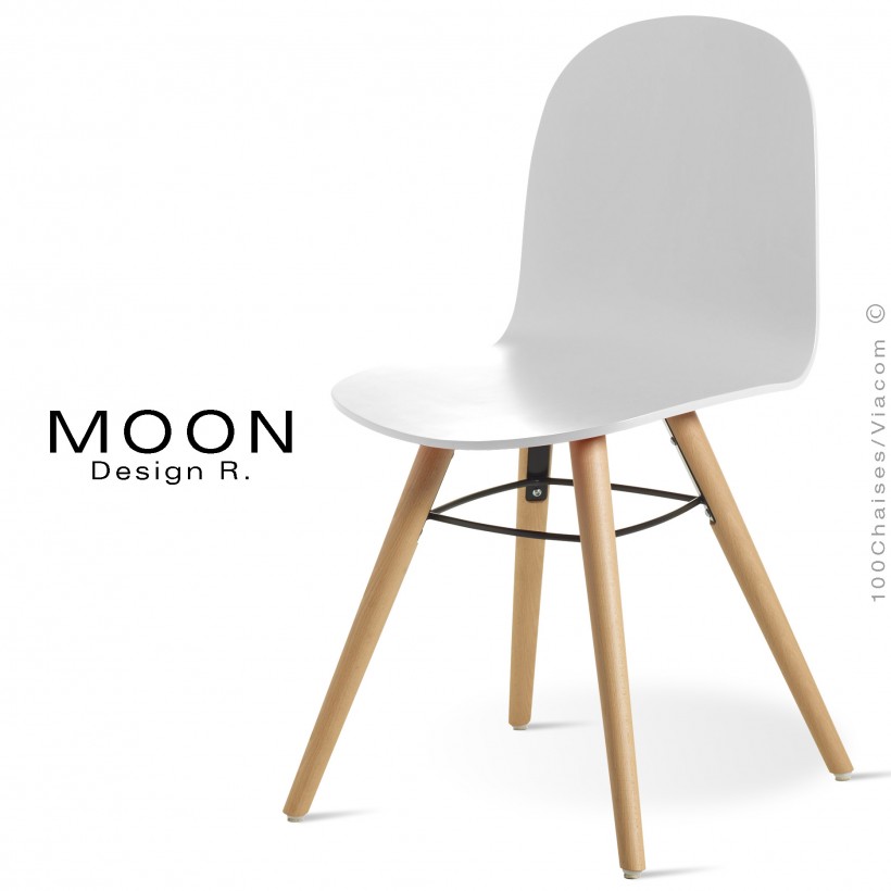 Chaise design MOON, piétement bois massif de hêtre conique, assise multiplis de bois vernis ou peint.