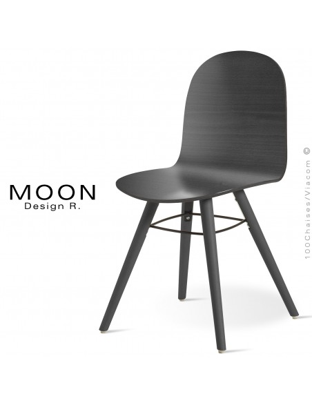 Chaise design bois vernis MOON, piétement bois de hêtre massif et conique, assise multiplis de bois de hêtre vernis.