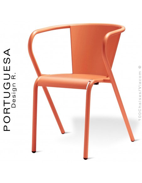 Fauteuil design PORTUGUESA, structure 4 pieds avec accoudoirs, assise et dossier en tôle d'acier plat, peint orange.