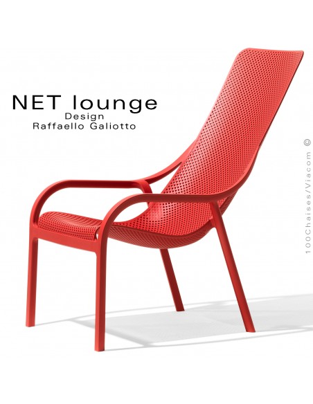 Fauteuil lounge NET, structure plastique, assise micro-perforé, couleur rouge corail, empilable.