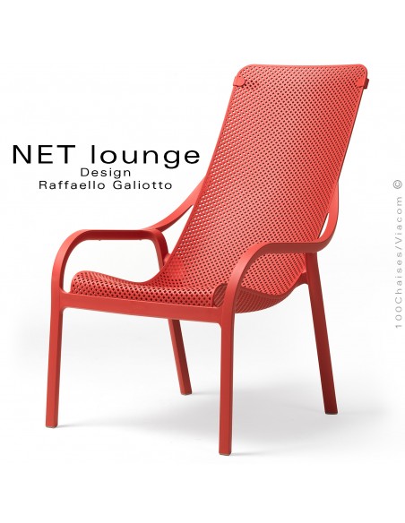 Fauteuil lounge NET, structure plastique, assise micro-perforé, couleur rouge corail, empilable.