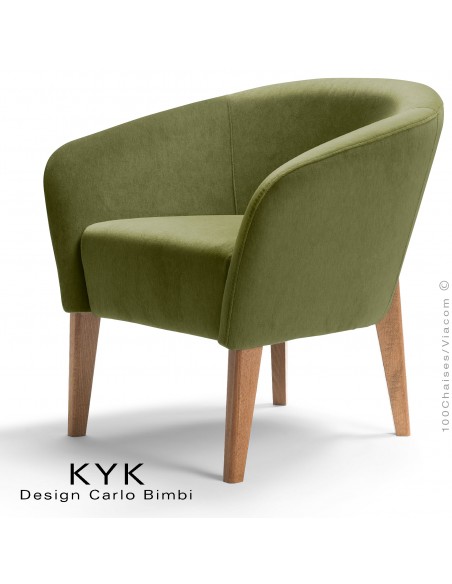 Fauteuil de salon KYK pieds bois vernis naturel, assise et dossier garnis, habillage tissu synthétique, couleur kaki.