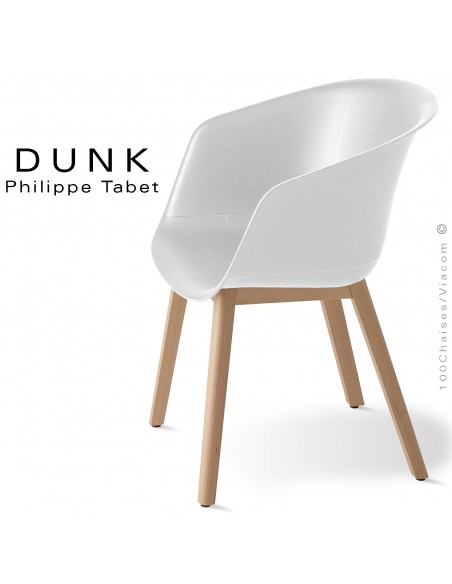 Fauteuil tendance pour cuisine ou salle à manger DUNK, piétement bois massif de hêtre vernis, assise coque plastique.