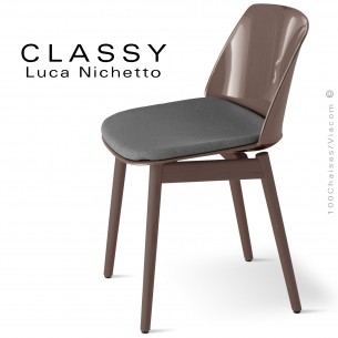 Chaise design CLASSY-1005N, piétement bois massif de Frêne, assise coque couleur avec coussin d'assise tissu gris.