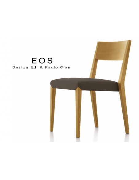 Chaises EOS design en bois, vernis hêtre naturel, assise capitonnée marron.