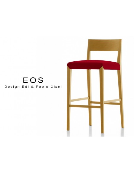 Tabouret EOS design en bois, vernis hêtre naturel, assise capitonnée rouge.