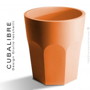 Maxi vase ou pot XXL décoratif design CUBALIBRE, peut être utilisé pour contenir des plantes ou comme seau à glace.