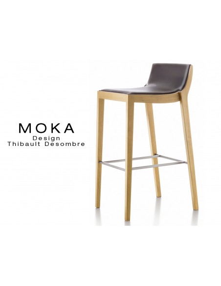 Tabouret design MOKA assise rembourrée, vernis hêtre naturel, habillage cuir couleur chocolat.