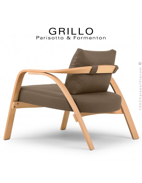 Fauteuil lounge design GRILLO, pour intérieur, piétement placage bois de Chêne vernis, assise et dossier coussins.