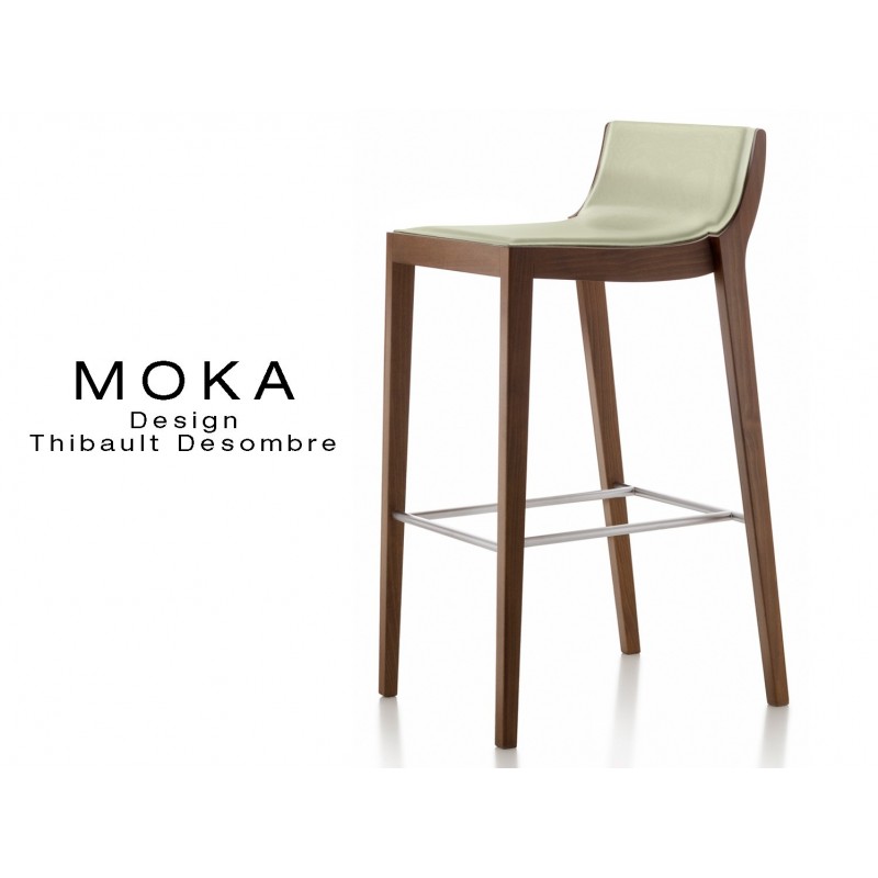 Tabouret design MOKA en bois finition acajou, assise capitonnée cuir couvrant collé couleur écru.