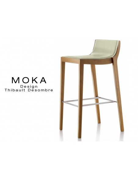 Tabouret design MOKA en bois finition noyer moyen, assise capitonnée cuir couvrant collé couleur écru.