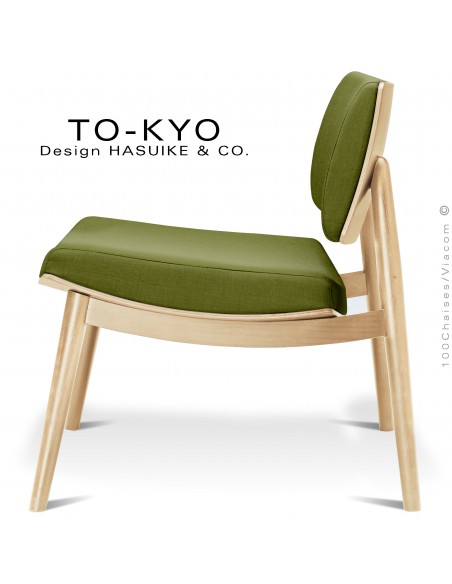 Fauteuil lounge design TOKYO, structure bois teinté châtaigne, assise et dossier mousse, habillage tissu Medley couleur kaki.