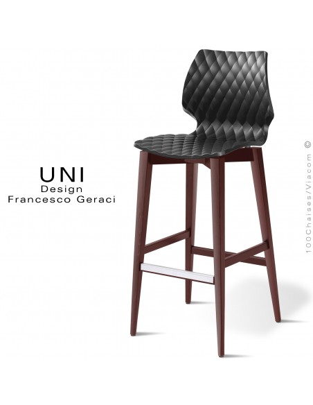 Tabouret de bar en bois UNI, piétement teinté brun, assise coque plastique couleur noire.