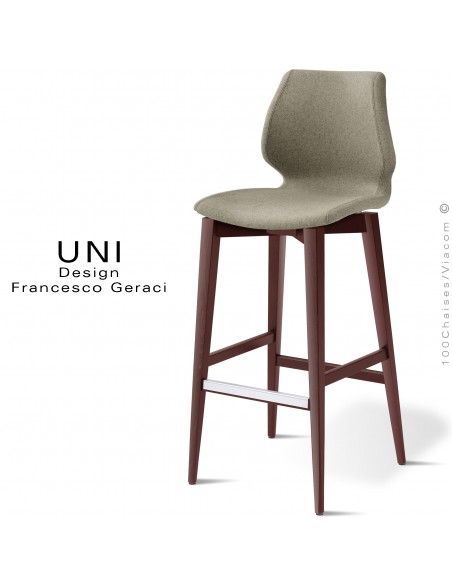 Tabouret de bar confort UNI, piétement bois teinté brun, assise et dossier garnis de mousse, habillage tissu couleur argile.