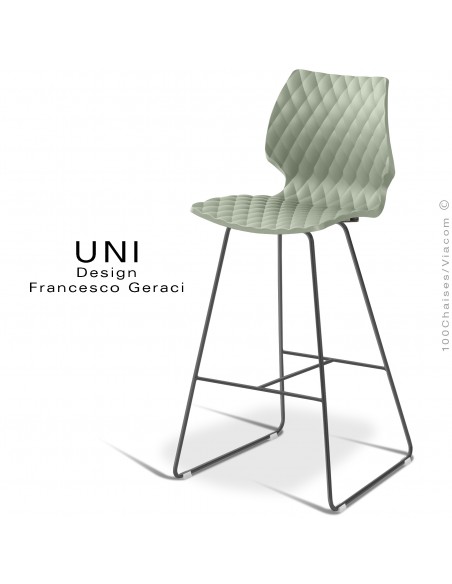 Tabouret design de bar UNI, piétement luge peint noir, assise coque plastique couleur vert pistache.