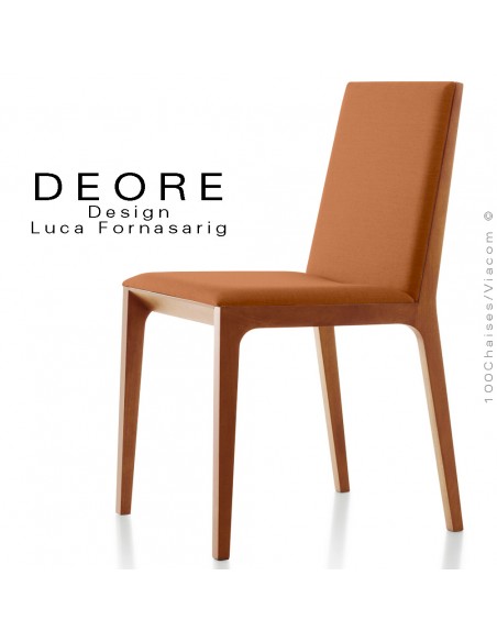 Chaise DEORE, structure bois vernis cerise, assise et dossier garnis de mousse habillage tissu king-L couleur orange.
